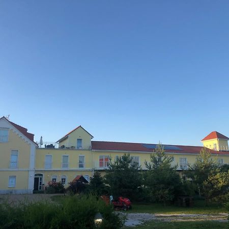 Holiday Centrum Žatec Exterior foto